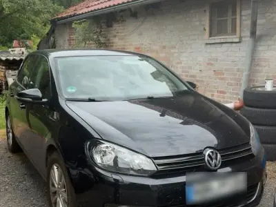 Gebraucht VW Golf VI Style 122 PS (89 kW) 2011 Schwarz Kleinwagen