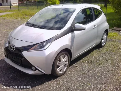 Używany Toyota Aygo X-play 69 KM (50 kW) 2015 Szary Hatchback