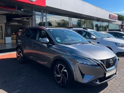 Gebraucht Nissan Qashqai Tekna+ 158 PS (116 kW) 2022 Grau SUV