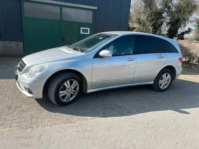 Gebraucht Mercedes R280 190 PS (139 kW) 2009 Silber Van / Kleinbus