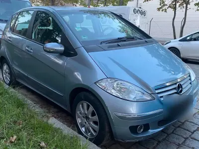 Usata Mercedes A180 Elegance 109 CV (80 kW) 2006 Blu Berlina