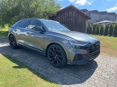Usata Audi Q8 Sport 286 CV (210 kW) 2021 Grigio SUV