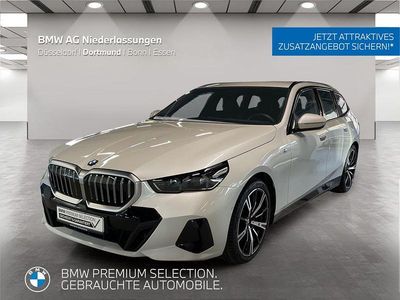Weiß Gebraucht 2025 BMW 520 Comfort Edition Kombi | 53.999 € (Teuer)