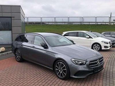 Gebraucht Mercedes E220 Avantgarde 194 PS (142 kW) 2020 Kombi