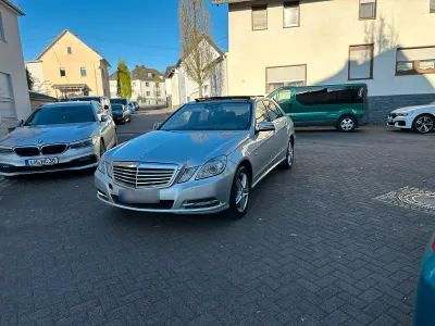 Second-hand Mercedes E350 231 CP (169 kW) 2010 Argintiu Berlinǎ
