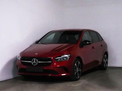 Usata Mercedes B200 Progressive 163 CV (119 kW) 2025 Rosso Monovolume