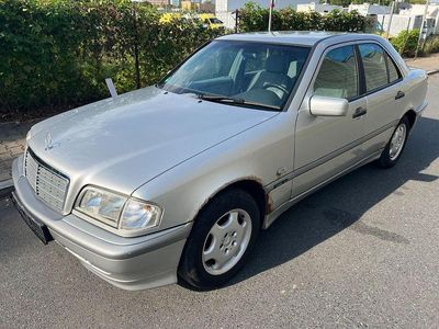 Mercedes C180