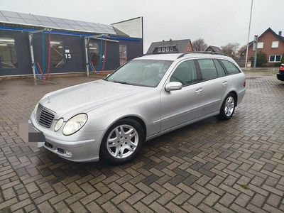 Gebraucht Mercedes E240 Classic 177 PS (130 kW) 2003 Silber Limousine