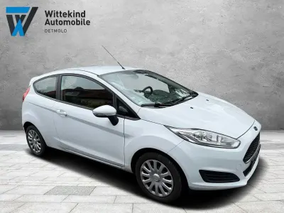 Używany Ford Fiesta Trend 60 KM (44 kW) 2016 Biały Hatchback