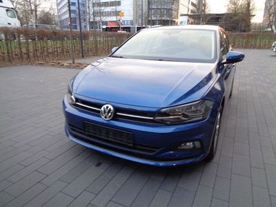 Blau Gebraucht 2019 VW Polo Comfortline Limousine | 12.600 € (Fairer Preis)