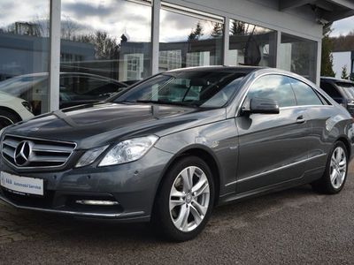 gebraucht Mercedes E250 CGI BE*AUTOMATIK*AVANTGARDE*STHZ*PDC*SHZ*