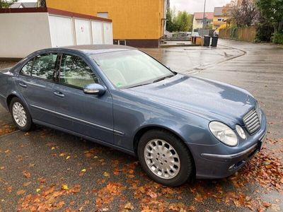 Mercedes E200