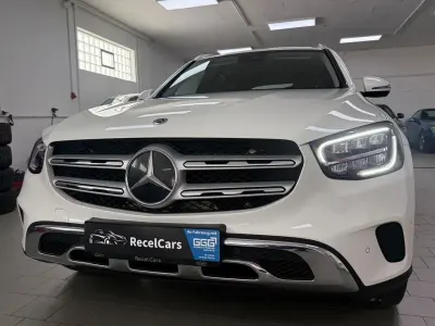 Gebraucht Mercedes GLC200 AMG line 211 PS (155 kW) 2022 Weiß SUV