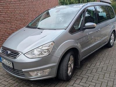 Second-hand Ford Galaxy Trend 140 CP (102 kW) 2014 Argintiu Monovolum