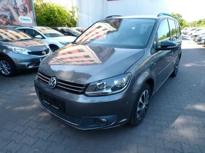 Gebraucht VW Touran Match 140 PS (102 kW) 2013 Grau Van / Kleinbus