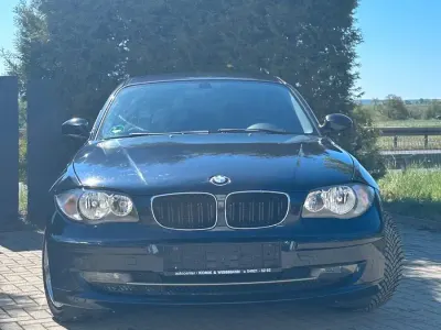 Second-hand BMW 116 122 CP (89 kW) 2007 Albastru Hatchback