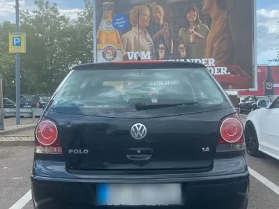 Gebraucht VW Polo 75 PS (55 kW) 2006 Schwarz Kleinwagen