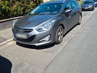 Gebraucht Hyundai i40 Edition 135 PS (99 kW) 2014 Grau Kombi