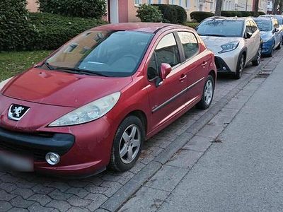 Gebraucht Peugeot 207 72 PS (52 kW) 2009 Rot Kleinwagen