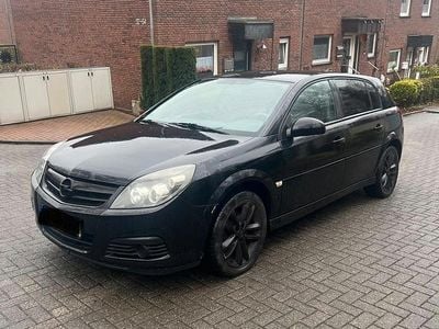 Gebraucht Opel Signum 155 PS (114 kW) 2005 Schwarz Kleinwagen