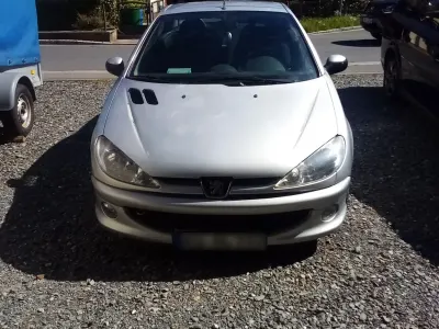 Gebraucht Peugeot 206 CC 109 PS (80 kW) 2005 Silber Cabrio