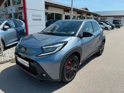 Gebraucht Toyota Aygo X 72 PS (52 kW) 2023 Grau SUV