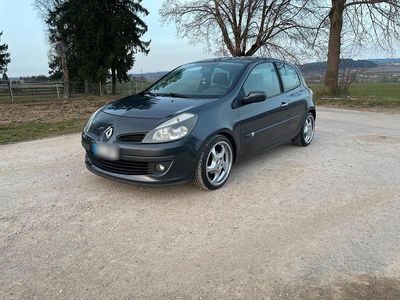 Gebraucht Renault Clio II 101 PS (74 kW) 2009 Grau Kleinwagen