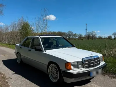 Gebraucht Mercedes 190 109 PS (80 kW) 1990 Weiß Limousine