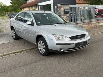 Gebraucht Ford Mondeo Ambiente 145 PS (106 kW) 2001 Limousine