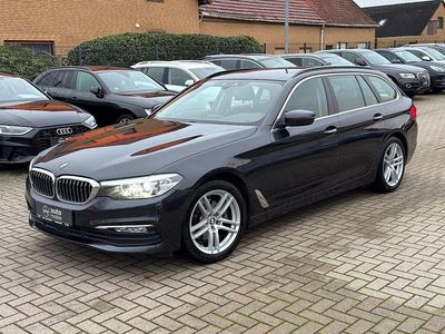 Grau Gebraucht 2018 BMW 520 Performance Kombi | 21.498 € (Fairer Preis)