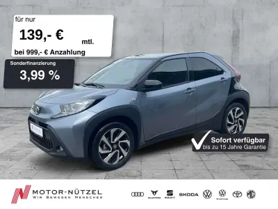 Neu Toyota Aygo X 72 PS (52 kW) 2025 Celestite grey (1k3)/ black mi SUV