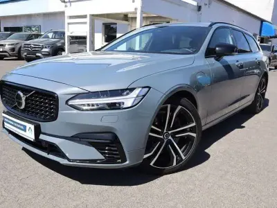 Gebraucht Volvo V90 Plus 253 PS (186 kW) 2023 Thunder grey Kombi