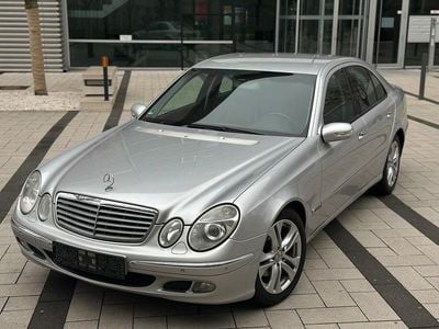 Gebraucht Mercedes E240 Elegance 177 PS (130 kW) 2002 Silber Limousine