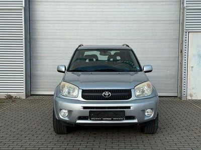Usata Toyota RAV4 Executive 150 CV (110 kW) 2004 Argento SUV