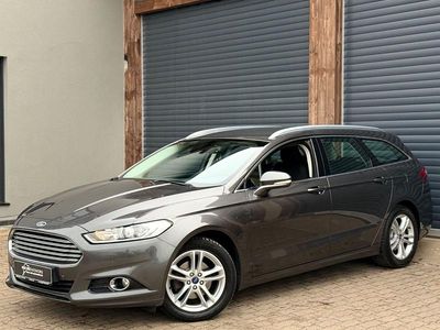 Gebraucht Ford Mondeo Titanium 150 PS (110 kW) 2016 Grau Kombi