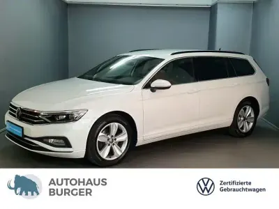 Gebraucht VW Passat Business 200 PS (147 kW) 2022 Oryxweiß perleffekt (metallic) Kombi