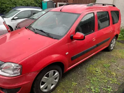 Używany Dacia Logan MCV 105 KM (77 kW) 2009 Czerwony Kombi