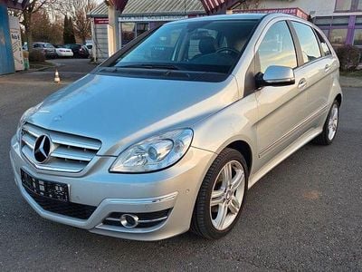 Gebraucht Mercedes B160 95 PS (69 kW) 2009 Silber Van / Kleinbus
