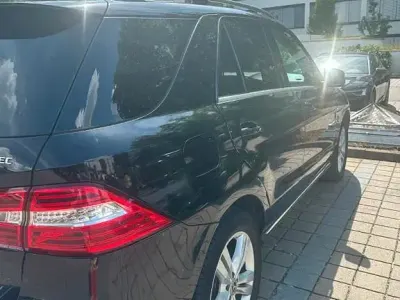 Gebraucht Mercedes ML350 258 PS (189 kW) 2012 Schwarz SUV