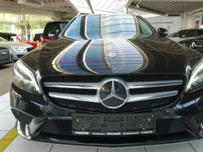 Gebraucht Mercedes C220 194 PS (142 kW) 2018 Schwarz Kombi