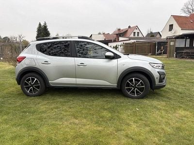 Gebraucht Dacia Sandero Expression 91 PS (66 kW) 2023 Grau Limousine