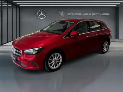 Gebraucht Mercedes B180 Progressive 136 PS (100 kW) 2020 Rot Kleinwagen