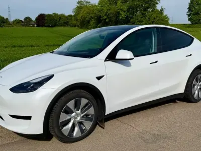 Usata Tesla Model Y RWD 219 kW (299 CV) 2022 Bianco SUV