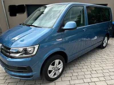 Gebraucht VW Multivan 150 PS (110 kW) 2016 Blau Van / Kleinbus