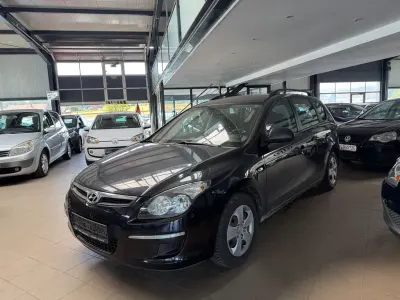 Gebraucht Hyundai i30 Edition 109 PS (80 kW) 2010 Schwarz Kombi