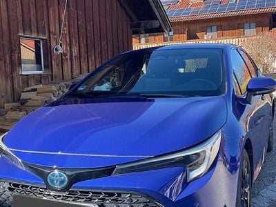 Gebraucht Toyota Corolla Team 140 PS (102 kW) 2024 Blau Limousine