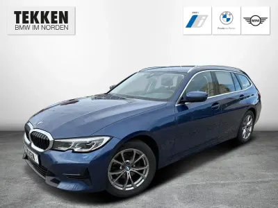 Gebraucht BMW 320 Sport Line 190 PS (139 kW) 2022 Phytonicblau metallic Kombi
