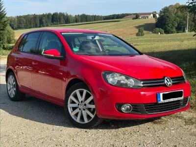 Gebraucht VW Golf VI Highline 122 PS (89 kW) 2009 Rot Limousine