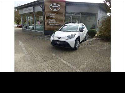 Neu Toyota Aygo X X-play 72 PS (52 kW) 2025 040schneeweiss SUV