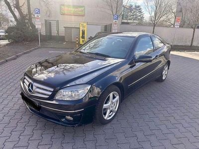 Second-hand Mercedes CLC220 150 CP (110 kW) 2009 Negru Hatchback